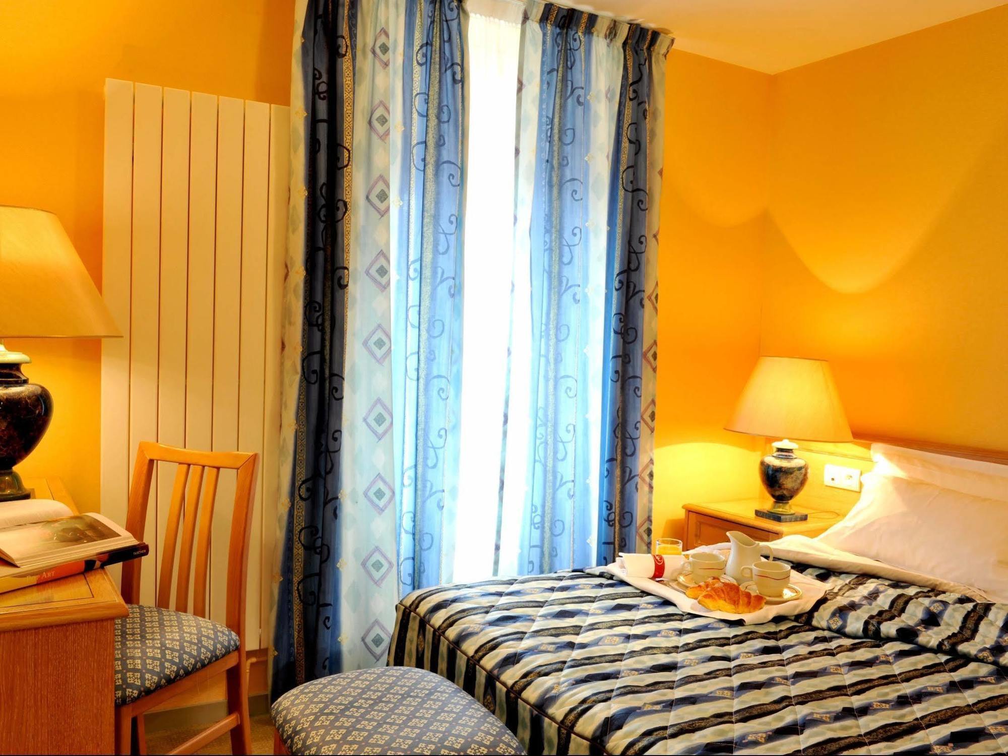 Logis Hotel Le Continental Chateauroux Ngoại thất bức ảnh