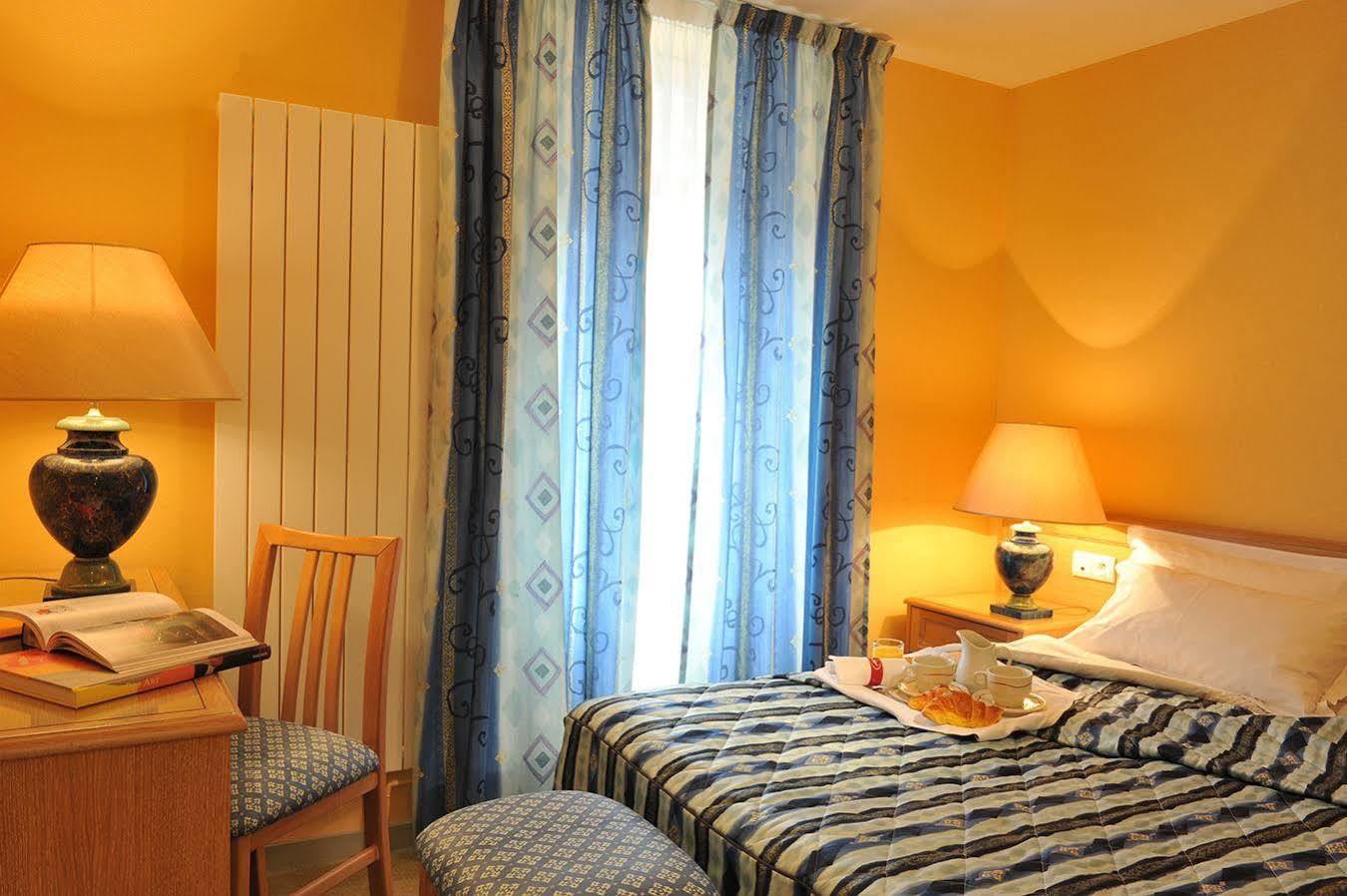 Logis Hotel Le Continental Chateauroux Ngoại thất bức ảnh