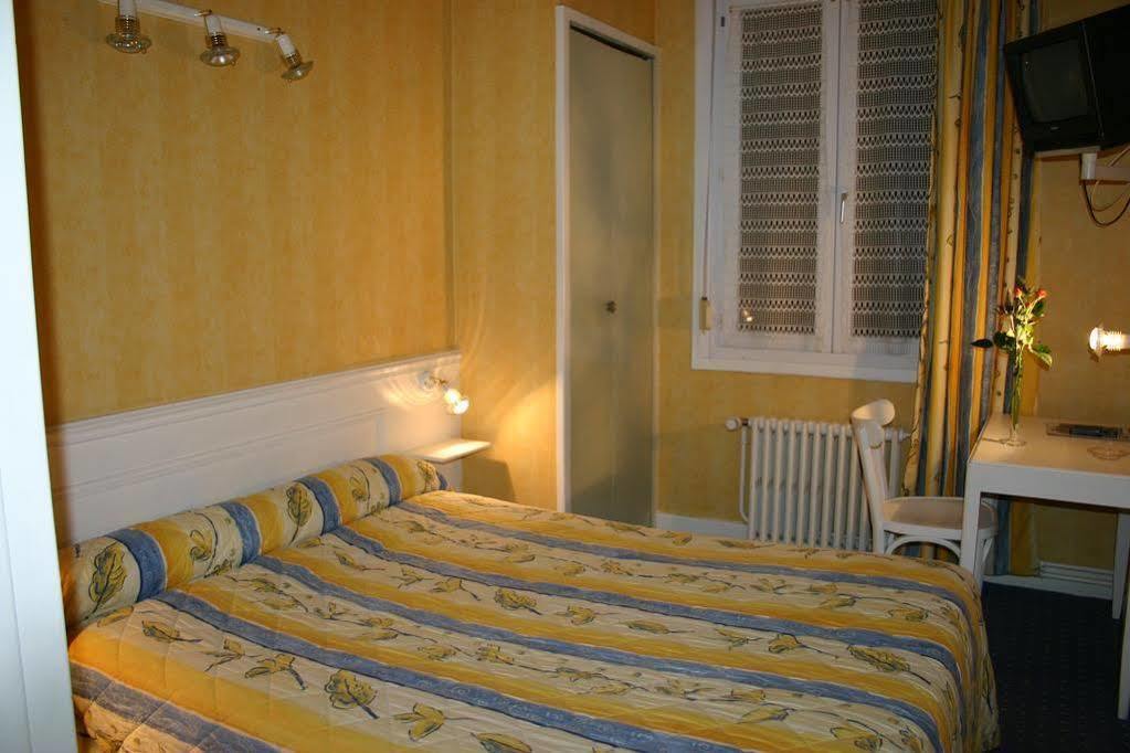 Logis Hotel Le Continental Chateauroux Ngoại thất bức ảnh